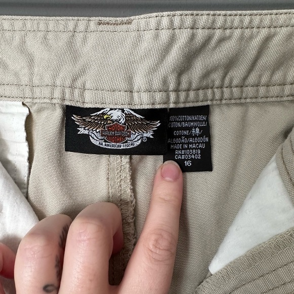 Harley-Davidson Cargo Shorts - Picture 3 of 5